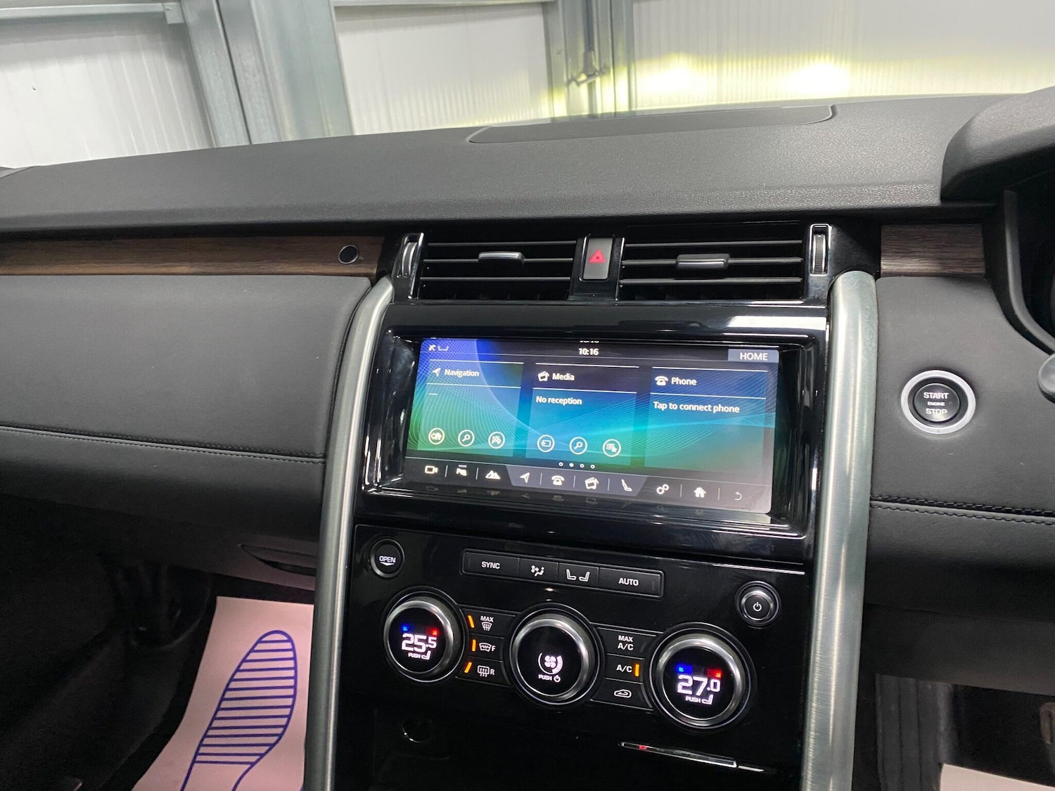 Used Land Rover Discovery 2017 for sale - 77163639: Photo 40