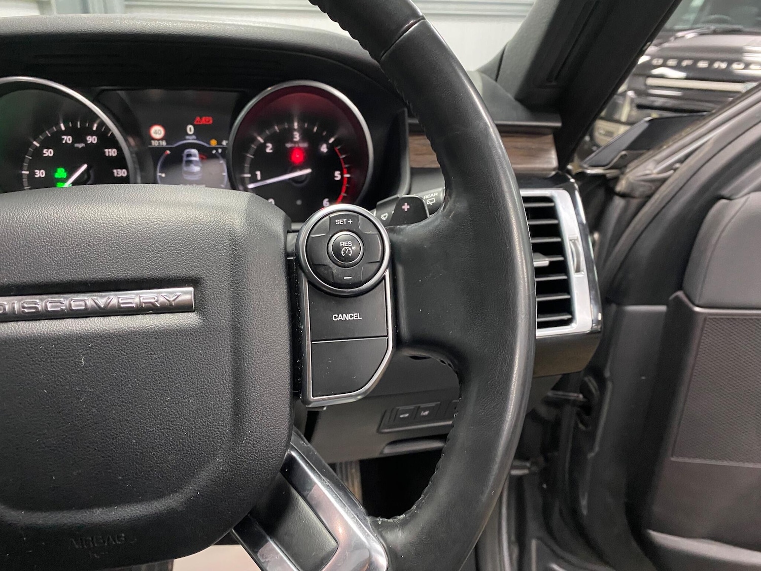 Used Land Rover Discovery 2017 for sale - 77163639: Photo 47