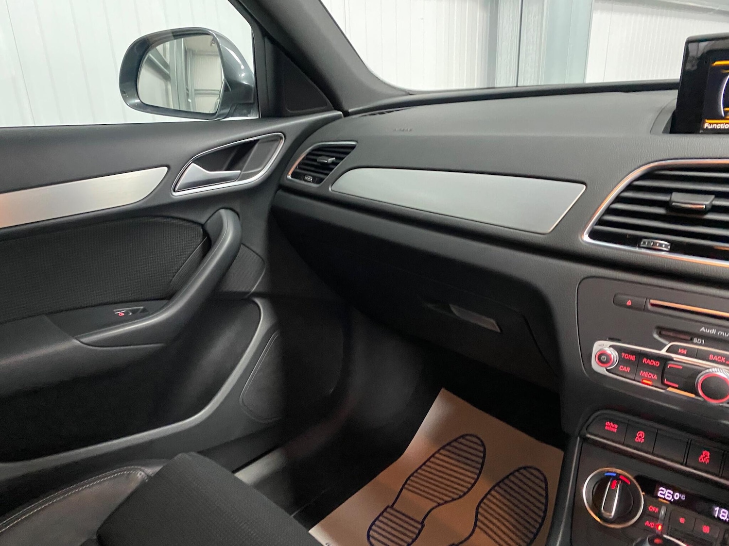 Used Audi Q3 for sale - 77229342: Photo 34