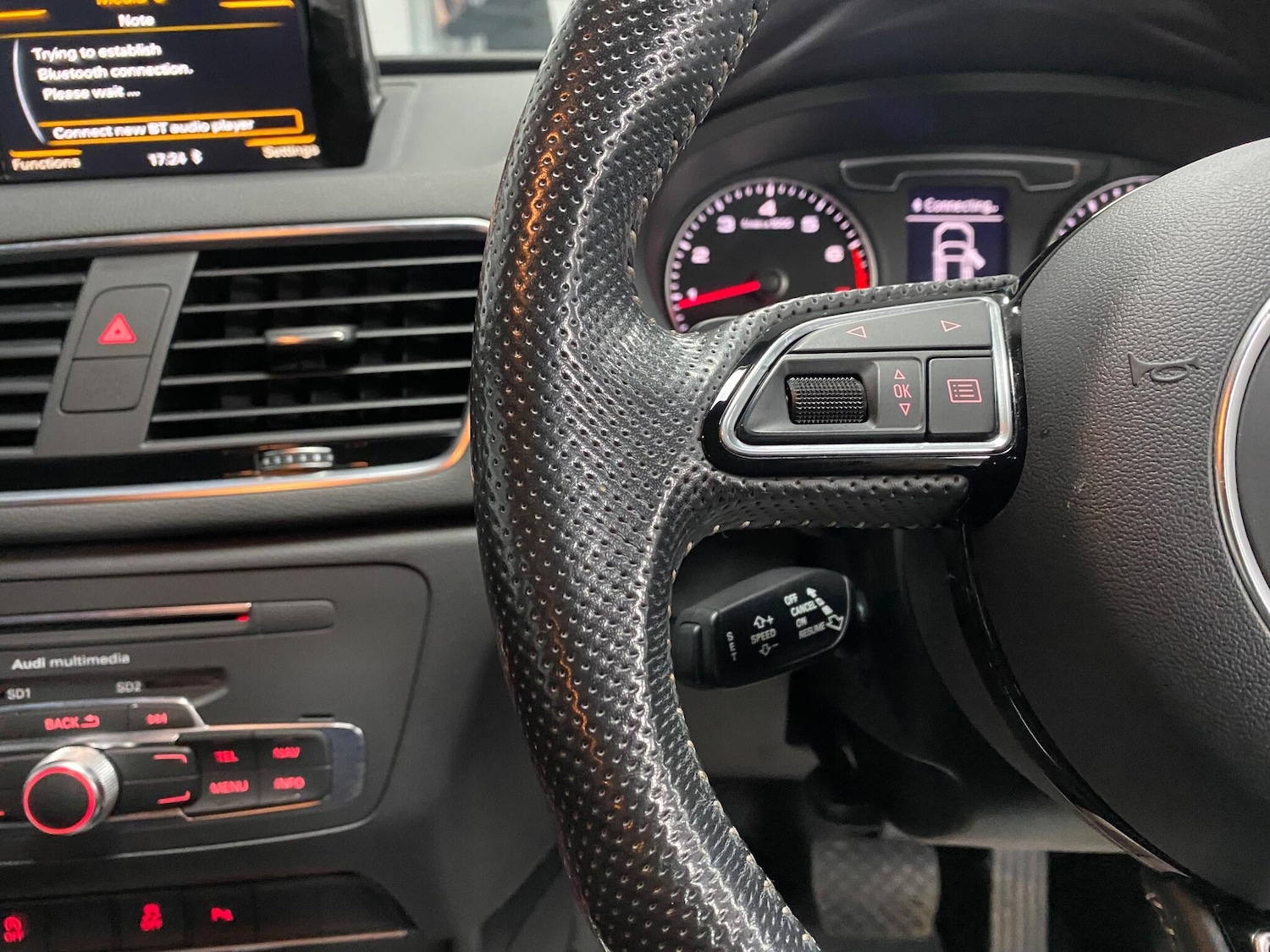 Used Audi Q3 for sale - 77229342: Photo 38