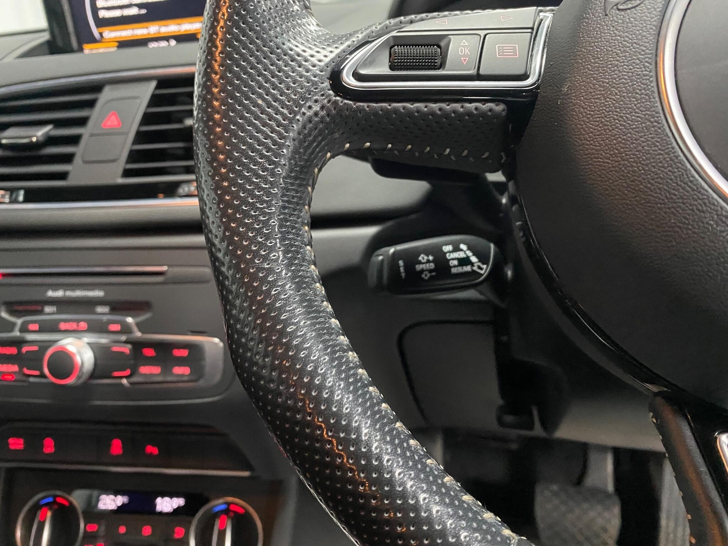 Used Audi Q3 for sale - 77229342: Photo 39