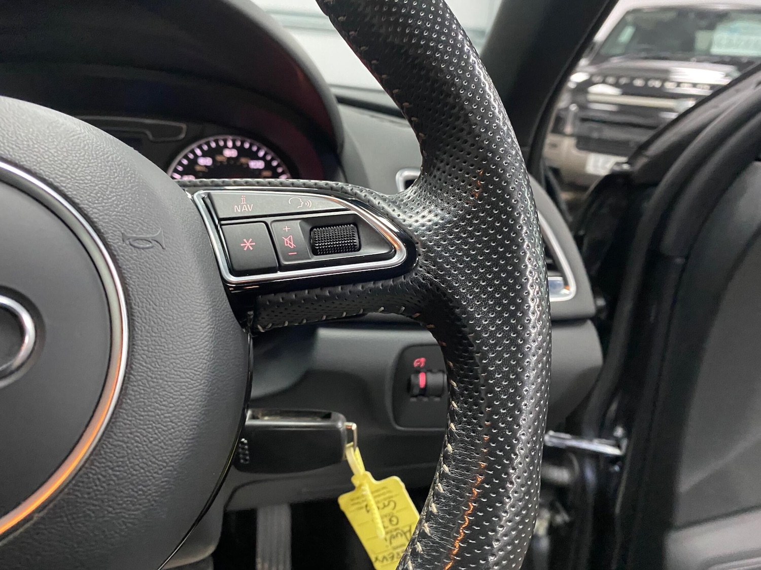 Used Audi Q3 for sale - 77229342: Photo 40