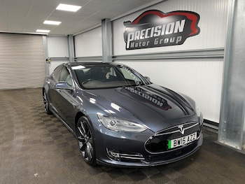 2015 (15) - 279kW 85kWh 5dr