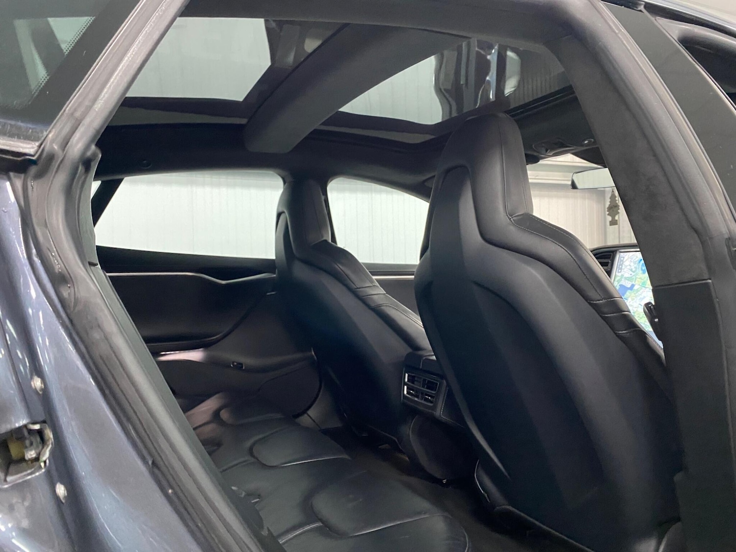 Used Tesla Model S 2015 for sale - 77162838: Photo 35