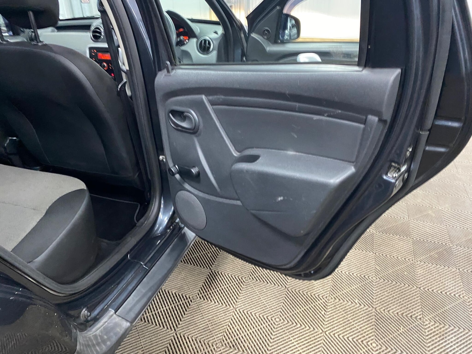 Used Dacia Duster 2015 for sale - 77291195: Photo 38