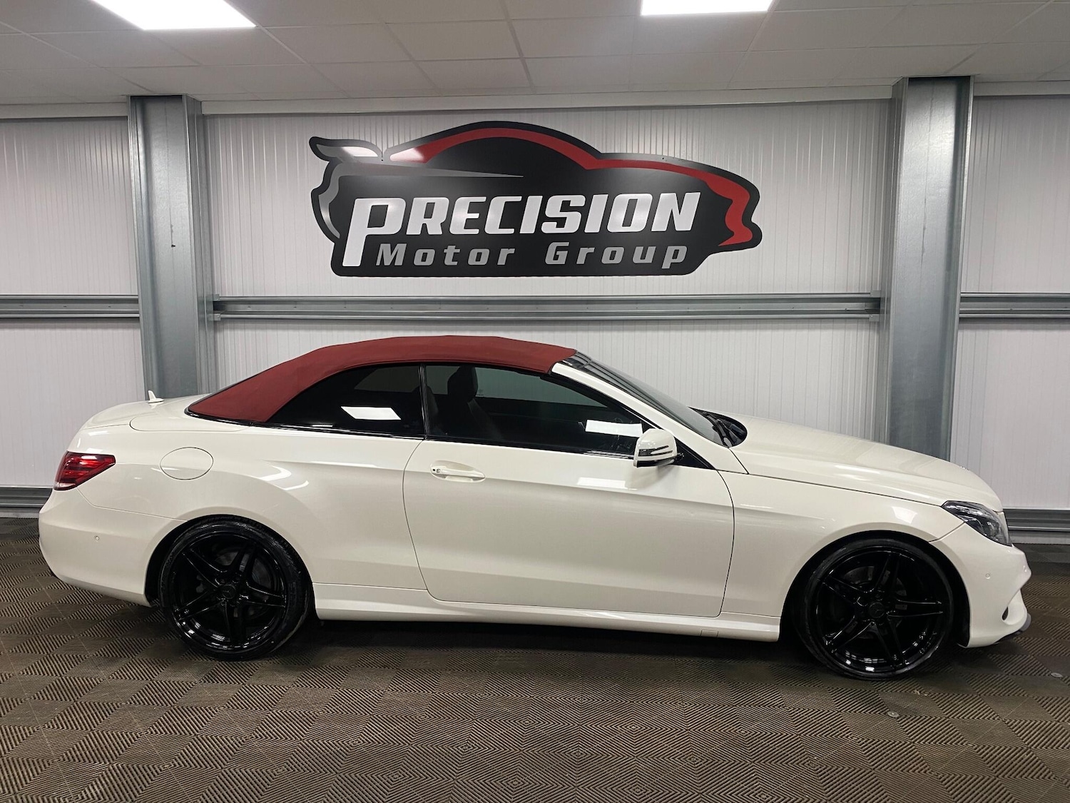 Used Mercedes-Benz E Class 2014 for sale - 76658774: Photo 23