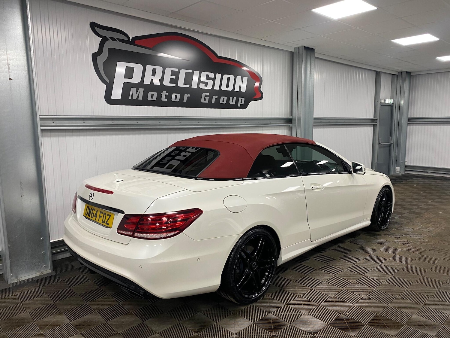 Used Mercedes-Benz E Class 2014 for sale - 76658774: Photo 27