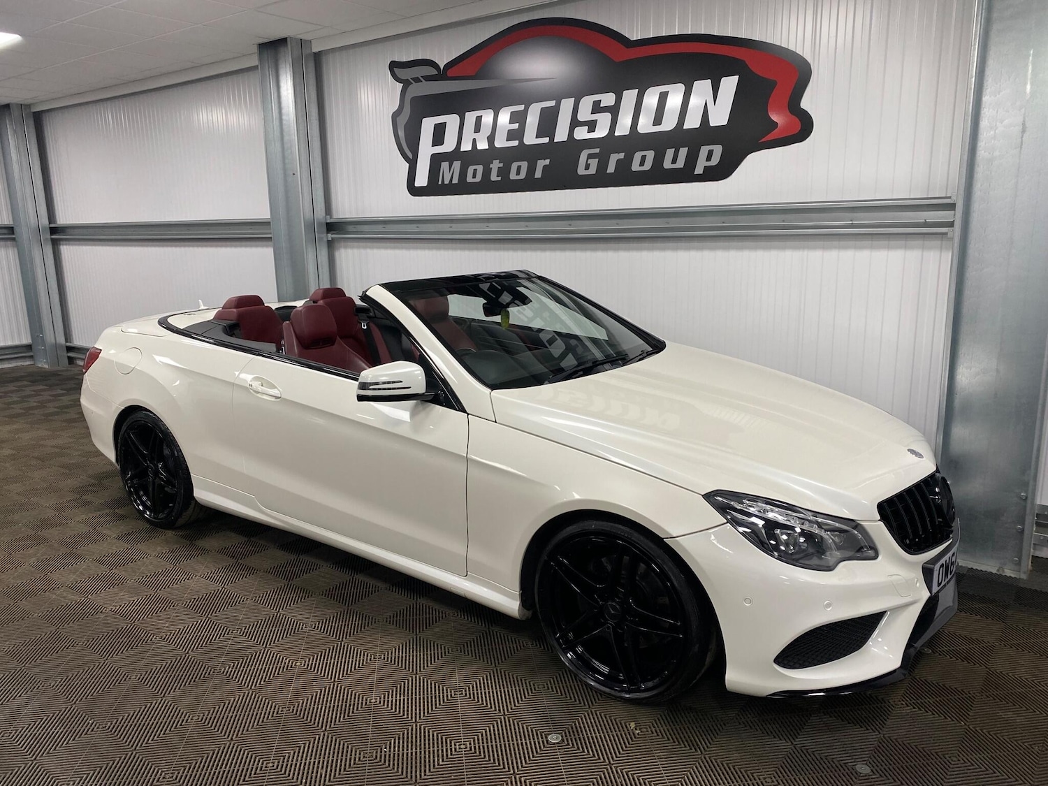 Used Mercedes-Benz E Class 2014 for sale - 76658774: Photo 3