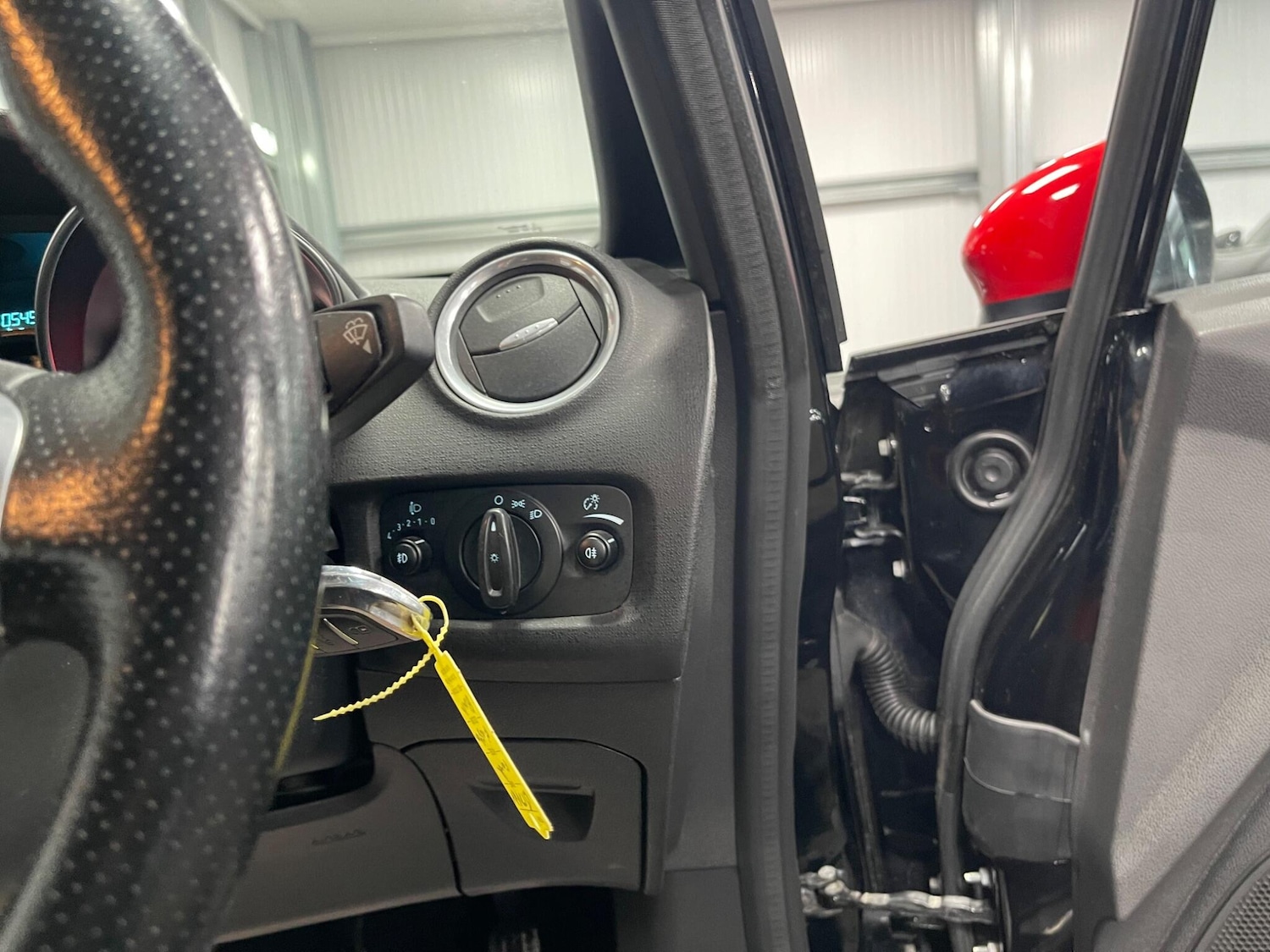 Used Ford Fiesta 2017 for sale - 77892288: Photo 40