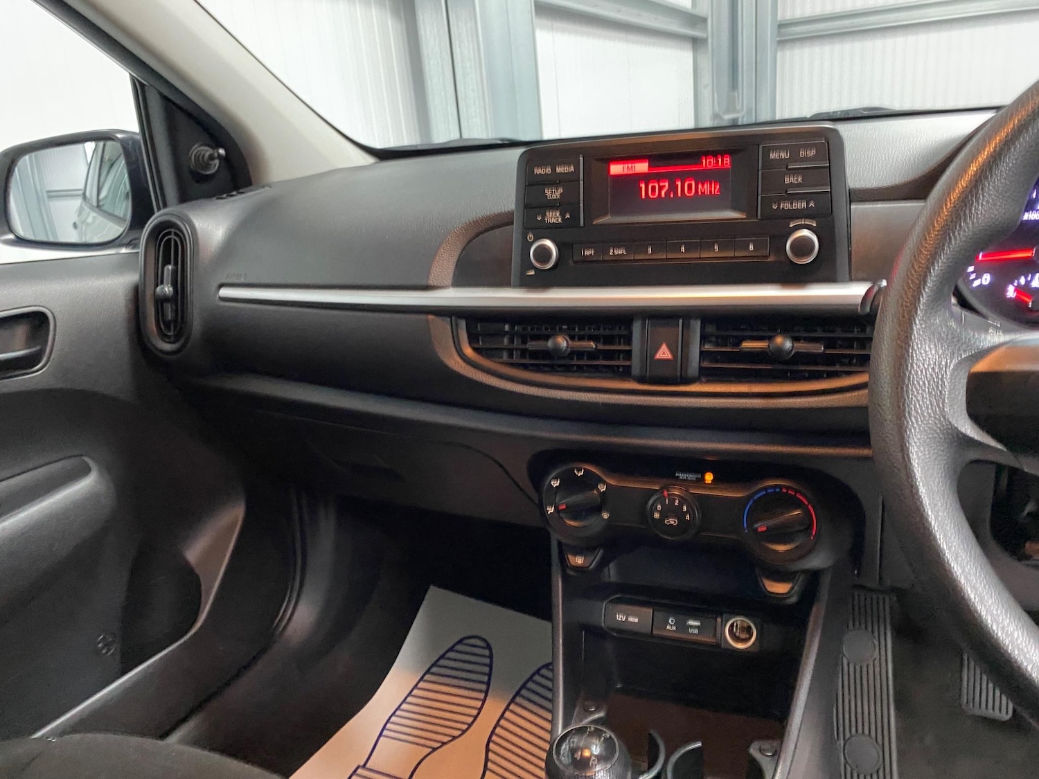 Vehicle 29