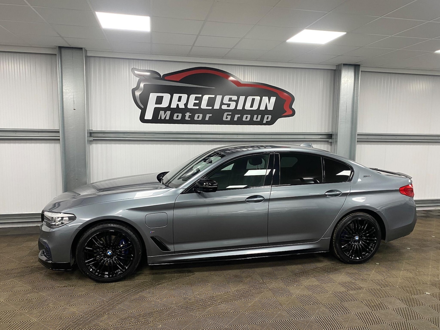 Used BMW 5 Series 2018 for sale - 76975633: Photo 14