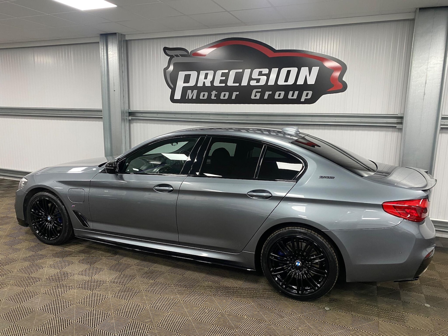 Used BMW 5 Series 2018 for sale - 76975633: Photo 16