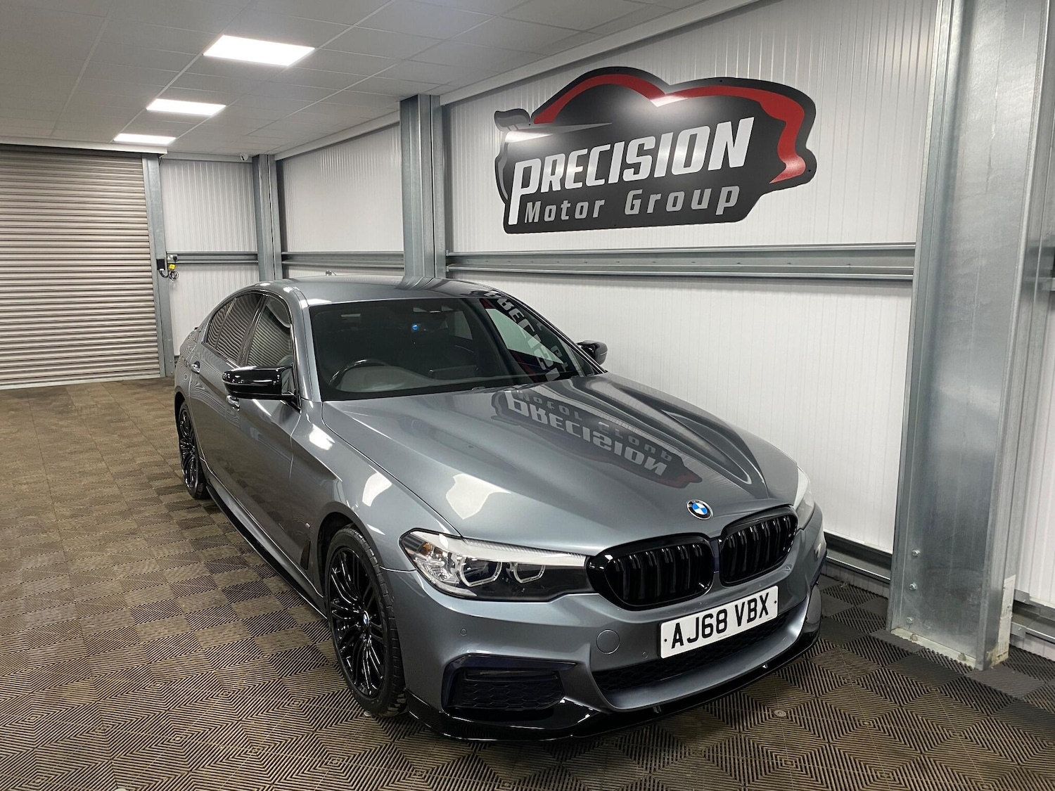 Used BMW 5 Series 2018 for sale - 76975633: Photo 2