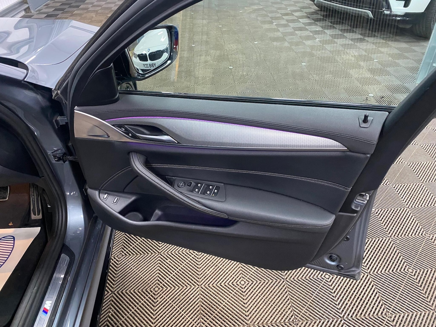 Used BMW 5 Series 2018 for sale - 76975633: Photo 34