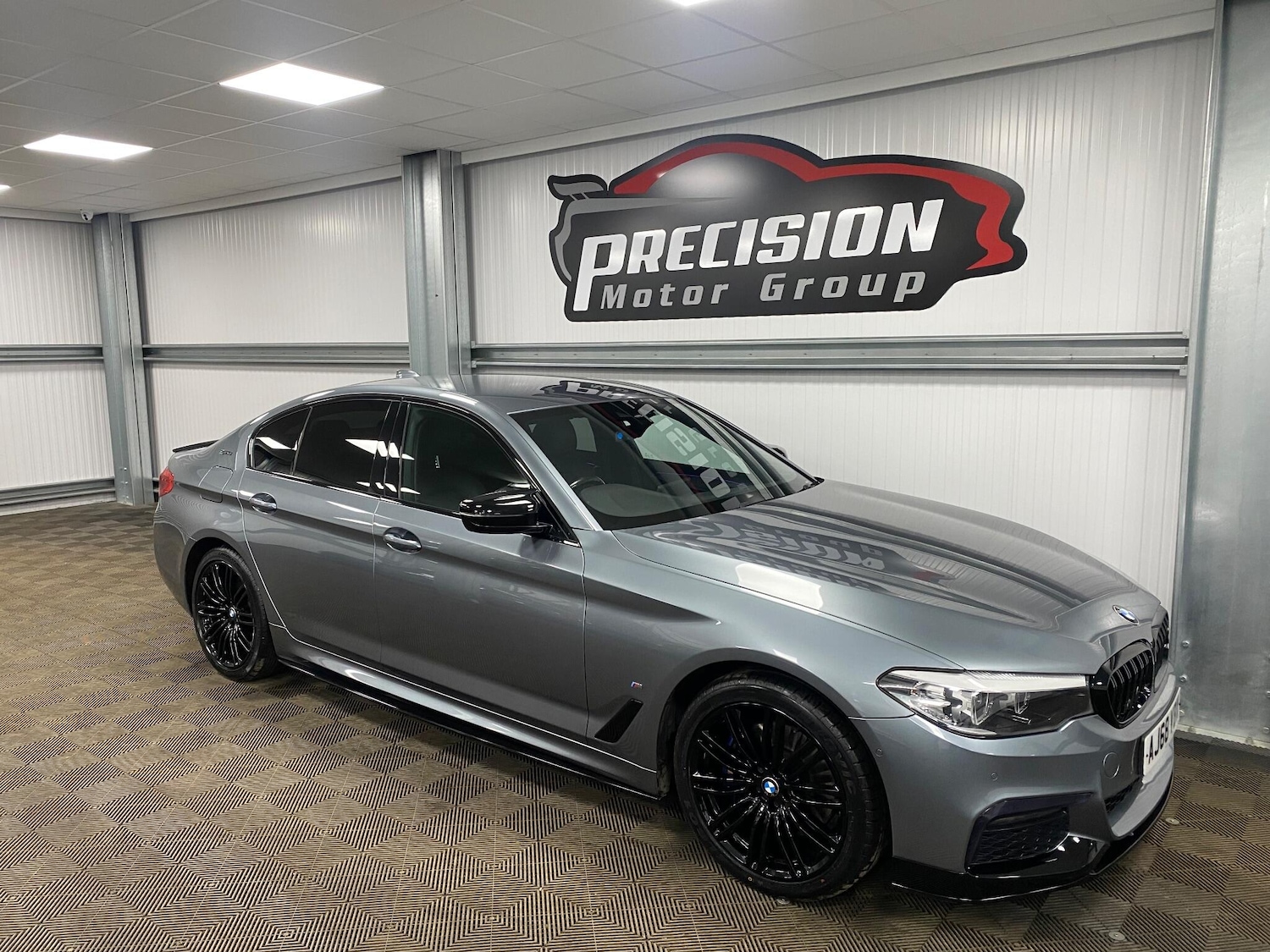 Used BMW 5 Series 2018 for sale - 76975633: Photo 7