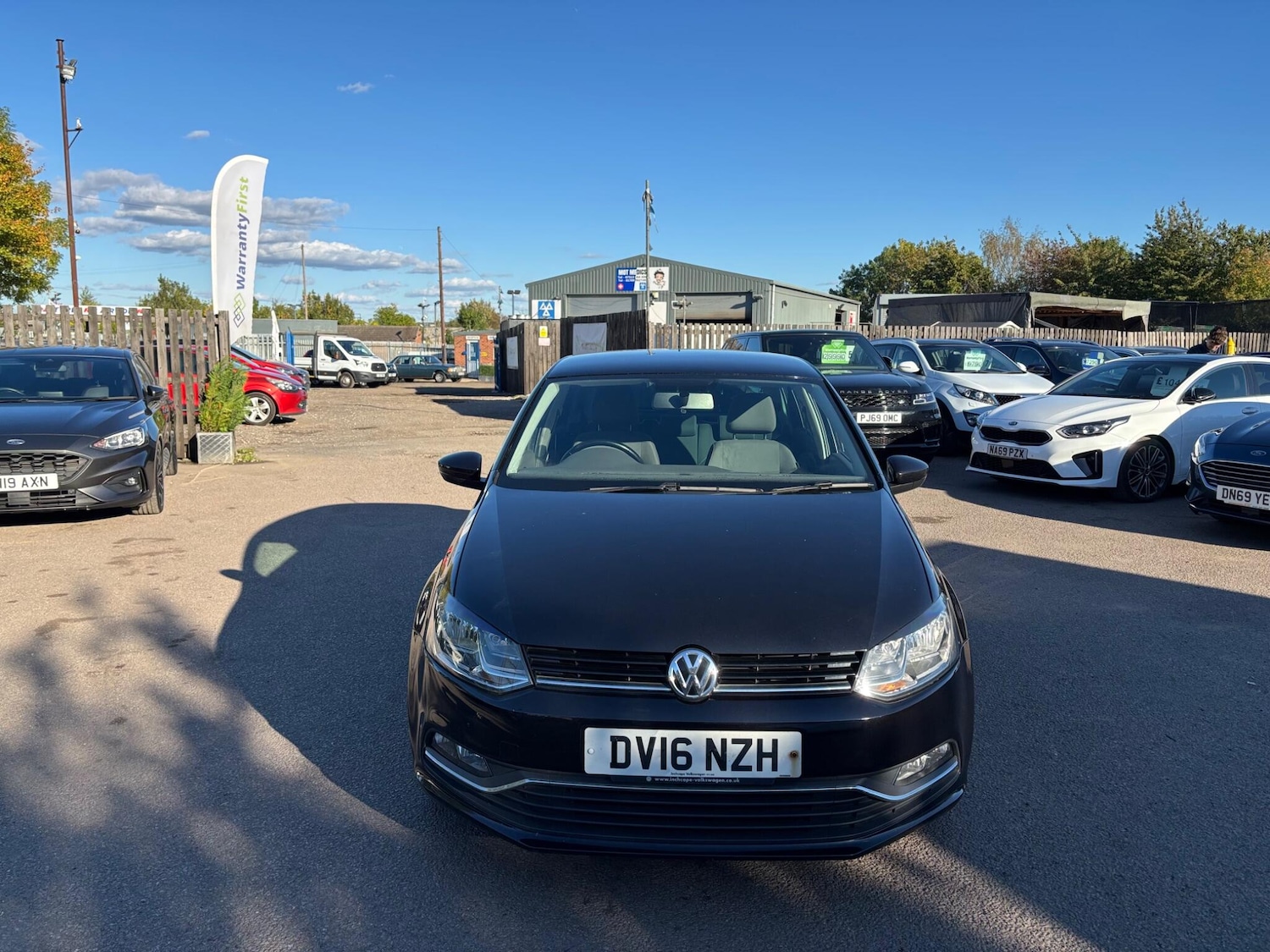 Used Volkswagen Polo 2016 for sale - 75990676: Photo 2