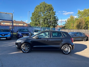 Used Volkswagen Polo 2016 for sale - 75990676: Photo