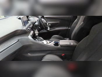 Used Peugeot 3008 2017 for sale - 76031536: Photo