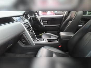 Used Land Rover Discovery Sport 2017 for sale - 79793296: Photo