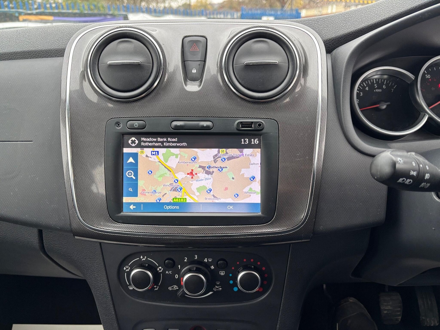 Used Dacia Sandero Stepway for sale - 76527993: Photo 10