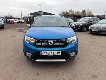 Used Dacia Sandero Stepway 2017 for sale - 76527993: Photo