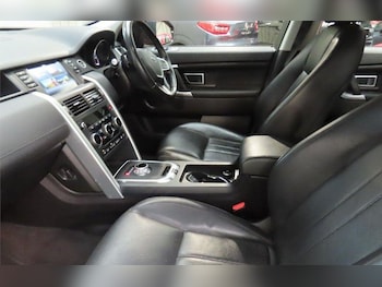 Used Land Rover Discovery Sport 2016 for sale - 76484261: Photo