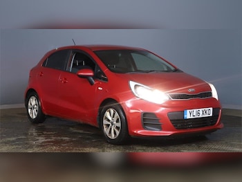 2016 (16) - 1.25 SR7 5dr