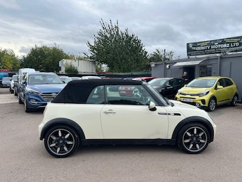 Used MINI Convertible 2007 for sale - 76042404: Photo