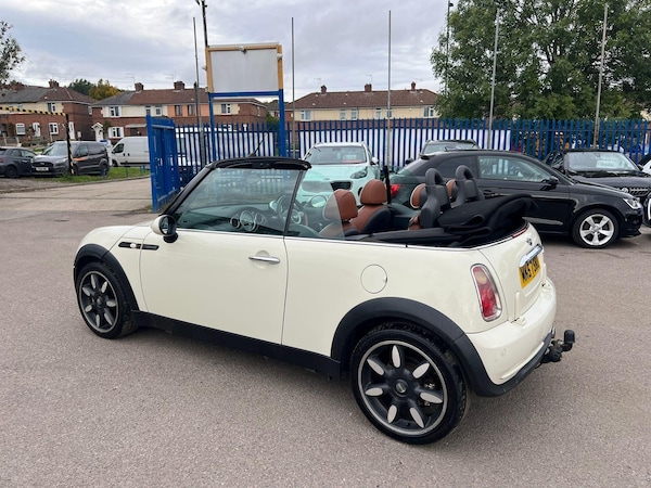Used MINI Convertible 2007 for sale - 76042404: Photo 6