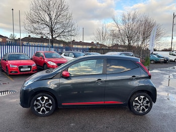 Used Toyota AYGO 2019 for sale - 76701907: Photo