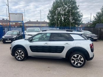 Used Citroen C4 Cactus 2017 for sale - 75449772: Photo