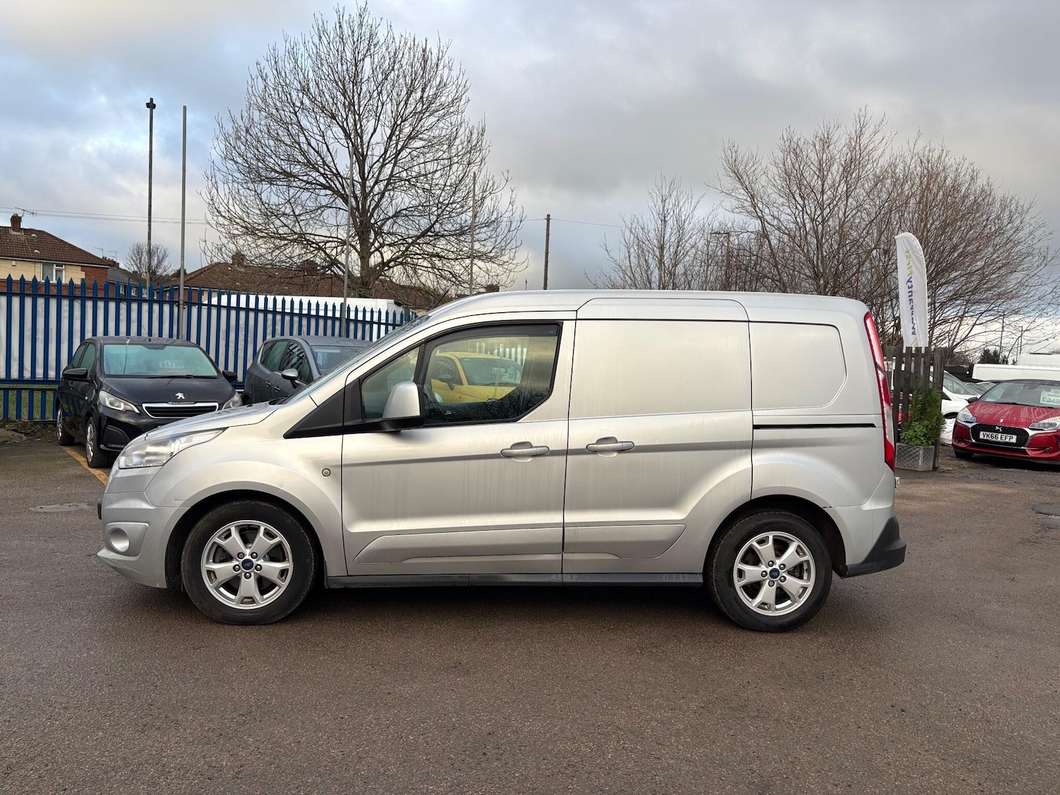 Used Ford Transit Connect 2018 for sale - 76997182: Photo 3