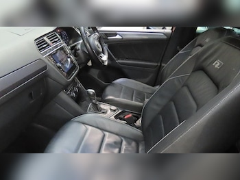 Used Volkswagen Tiguan 2017 for sale - 77015384: Photo