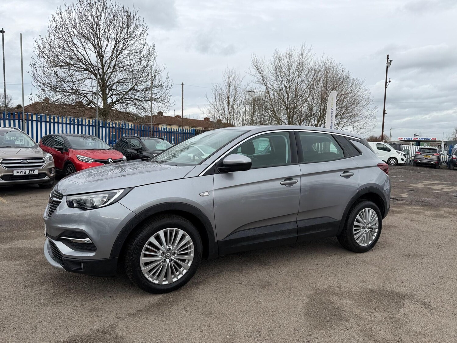 Used Vauxhall Grandland X 2019 for sale - 77940688: Photo 3