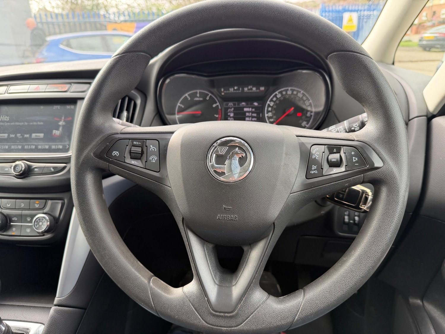 Used Vauxhall Zafira 2017 for sale - 78127653: Photo 10