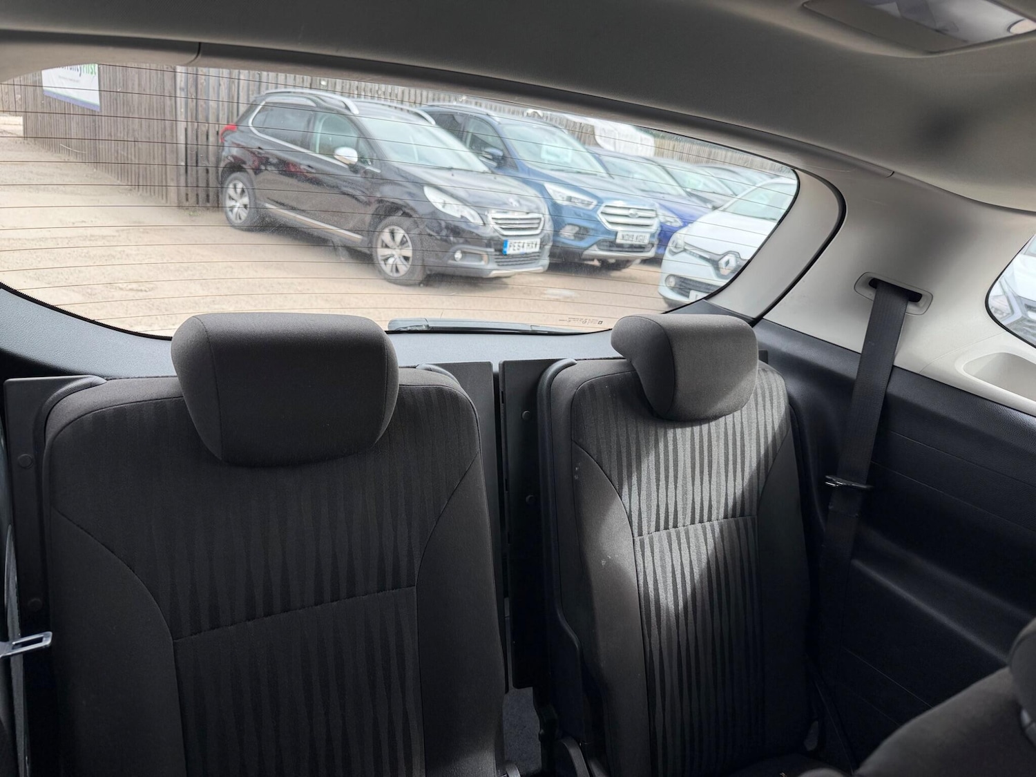 Used Vauxhall Zafira 2017 for sale - 78127653: Photo 9