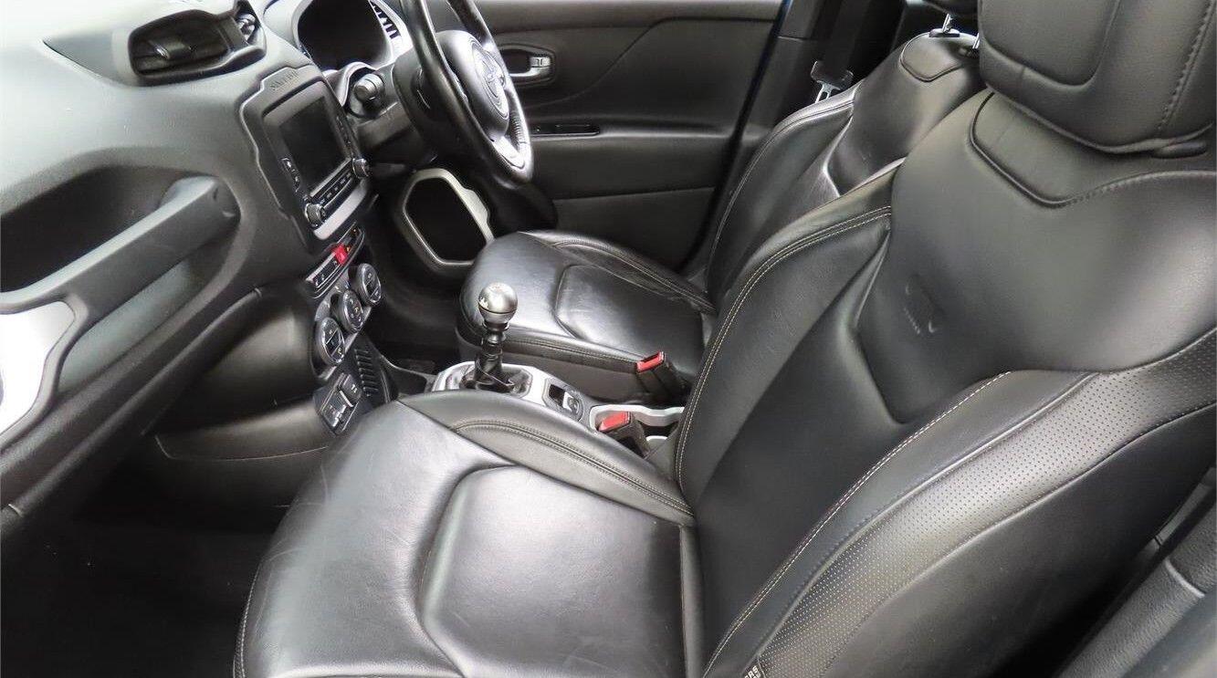 Used Jeep Renegade 2016 for sale - 77073967: Photo 2