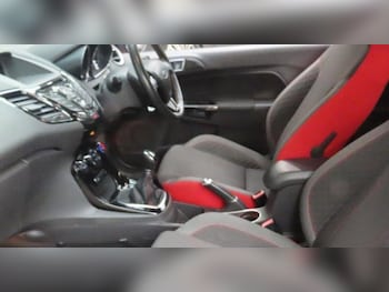 Used Ford Fiesta 2015 for sale - 78705077: Photo