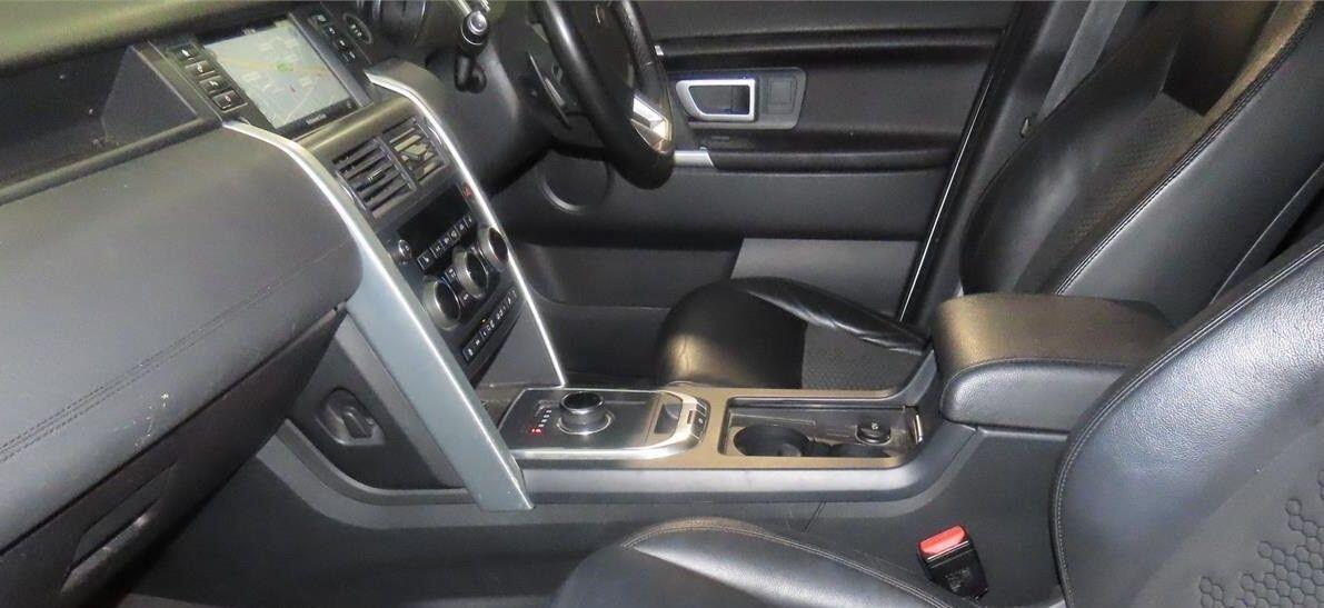 Used Land Rover Discovery Sport 2019 for sale - 77131414: Photo 2