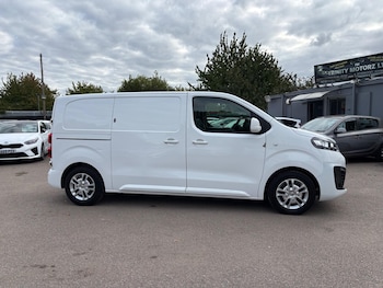 Vauxhall - Vivaro