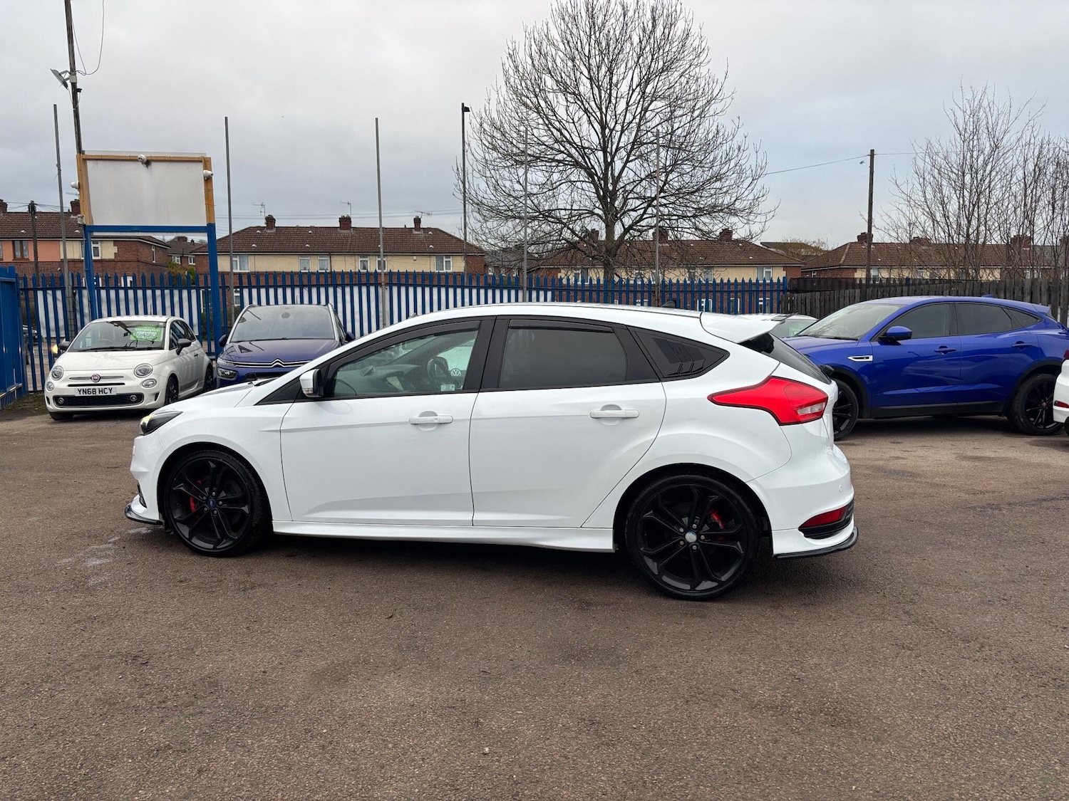 Used Ford Focus 2017 for sale - 77057509: Photo 4