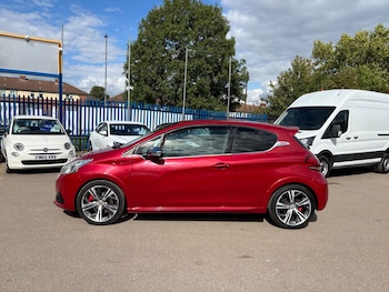 Used Peugeot 208 2015 for sale - 75808894: Photo