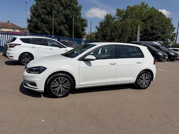 Used Volkswagen Golf 2018 for sale - 79324512: Photo