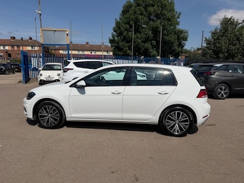 Used Volkswagen Golf 2018 for sale - 79324512: Photo
