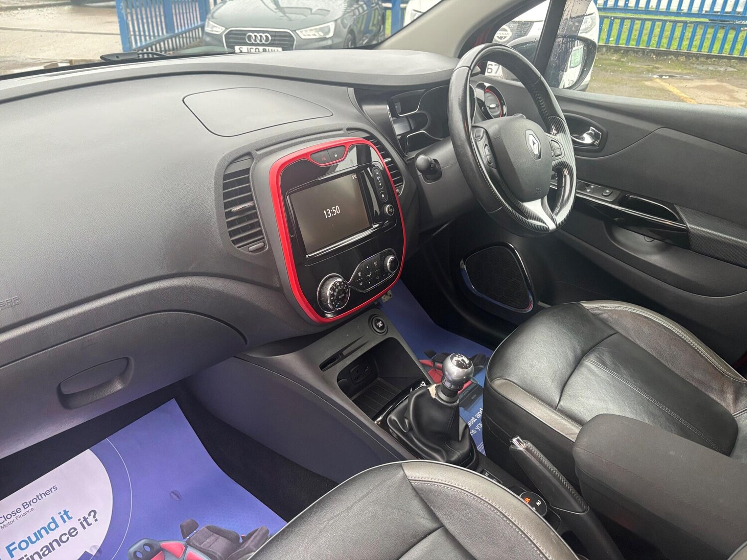 Used Renault Captur for sale - 77484328: Photo 10