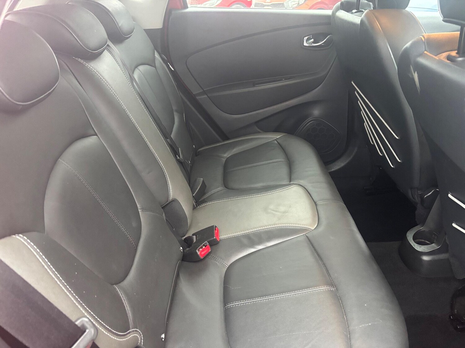 Used Renault Captur for sale - 77484328: Photo 12