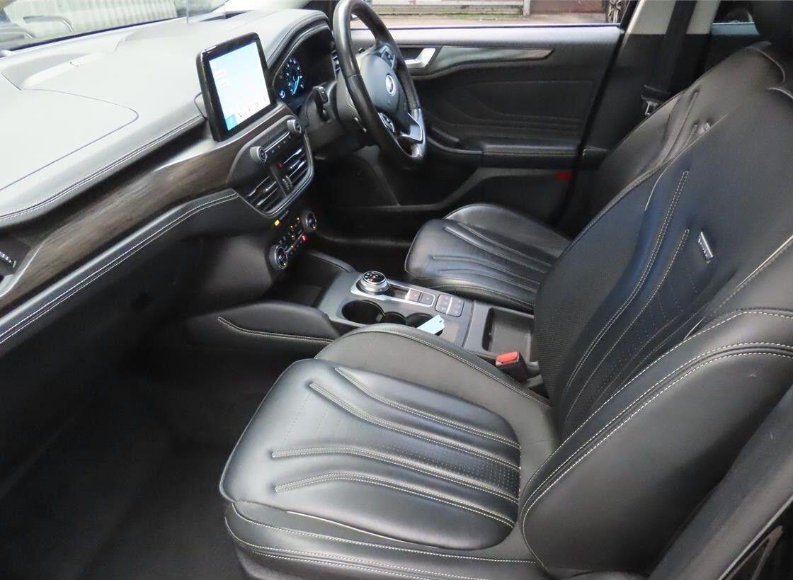 Used Ford Focus 2018 for sale - 76166987: Photo 2