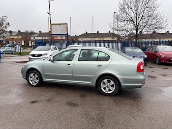 Used Skoda Octavia 2011 for sale - 77242790: Photo