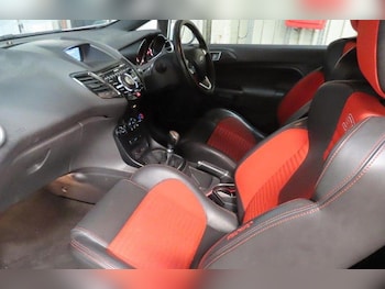 Used Ford Fiesta 2015 for sale - 75883867: Photo