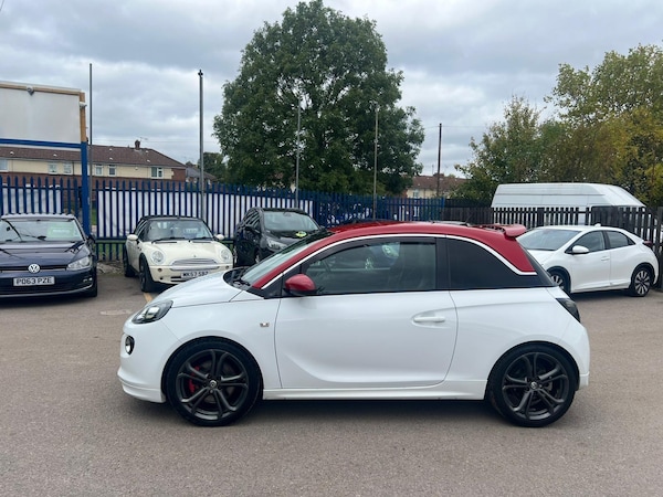 Used Vauxhall ADAM 2015 for sale - 76109475: Photo 3